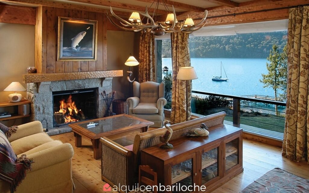 Casa con costa del Nahuel Huapi en Valle Escondido para 8 personas