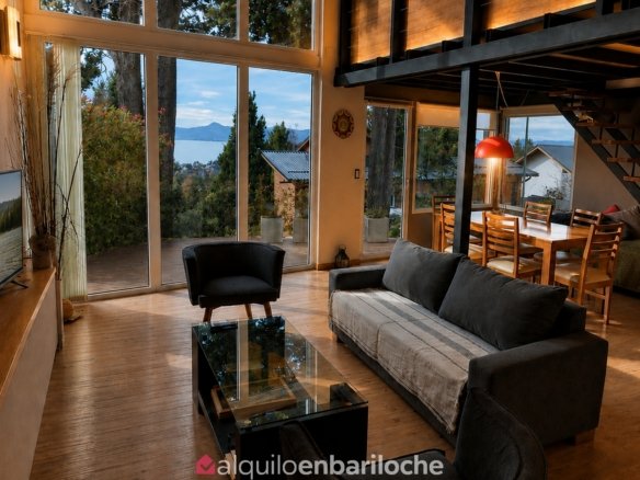 Casa Ruka Doc: Vista al Lago y Jacuzzi Privado