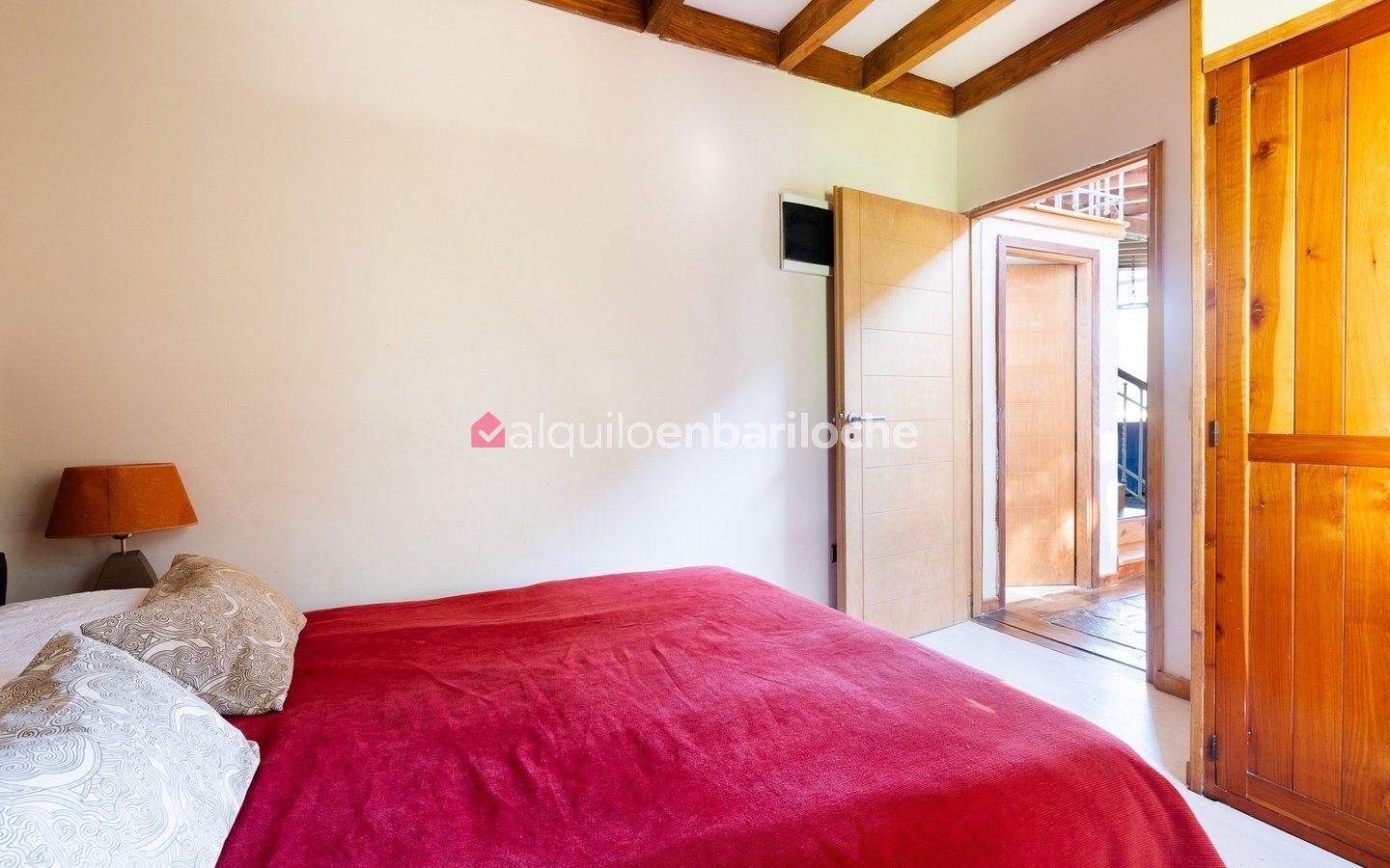 Casa con Piscina en Circuito Chico | Vistas al Lago Moreno