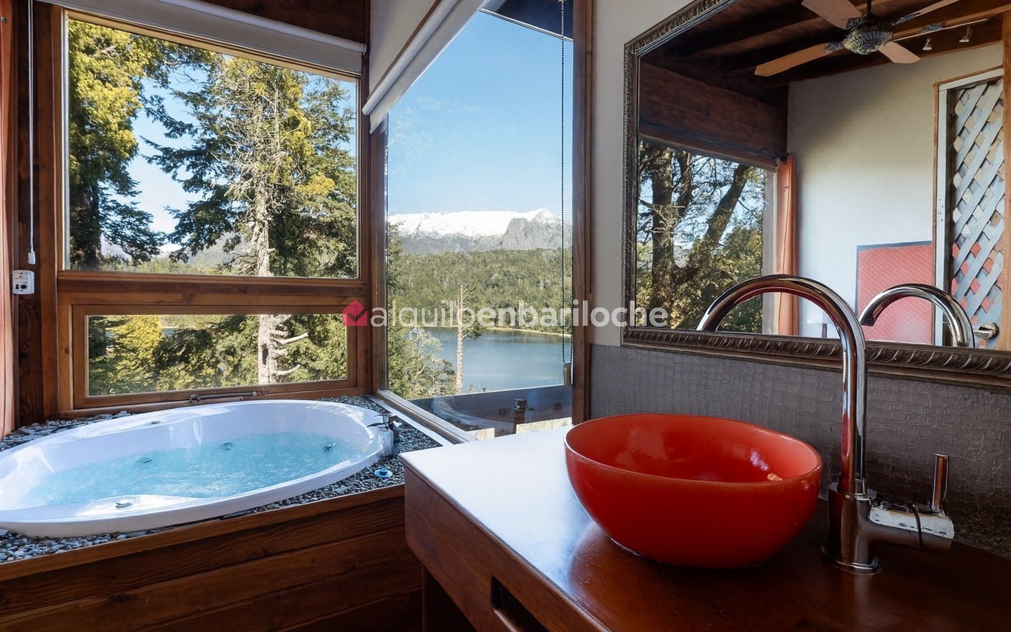 Casa con Piscina en Circuito Chico | Vistas al Lago Moreno