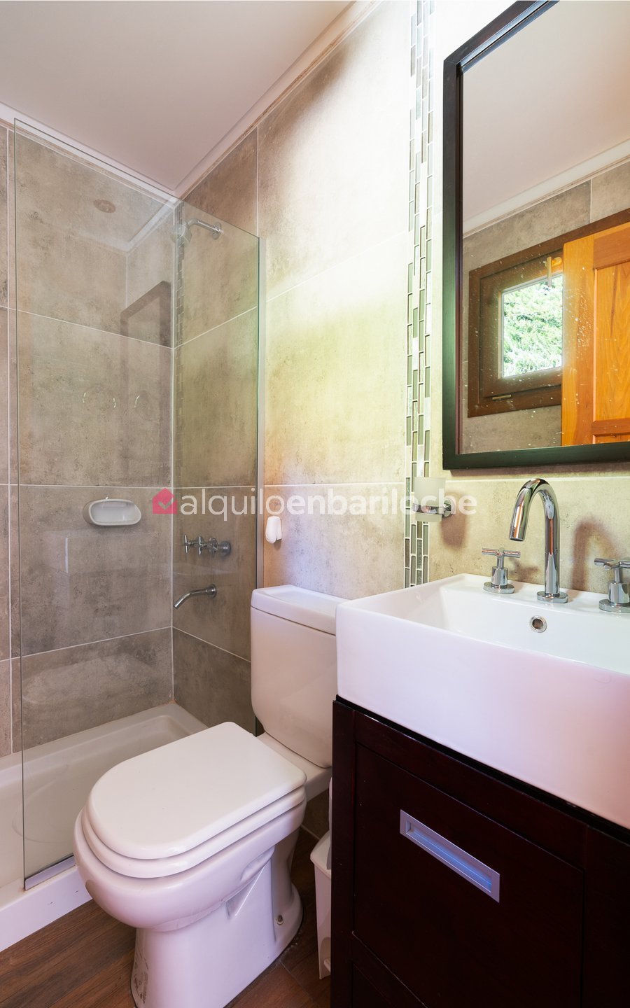 Casa con Vistas en Lago Moreno | Muelle y Costa (4 Pax)