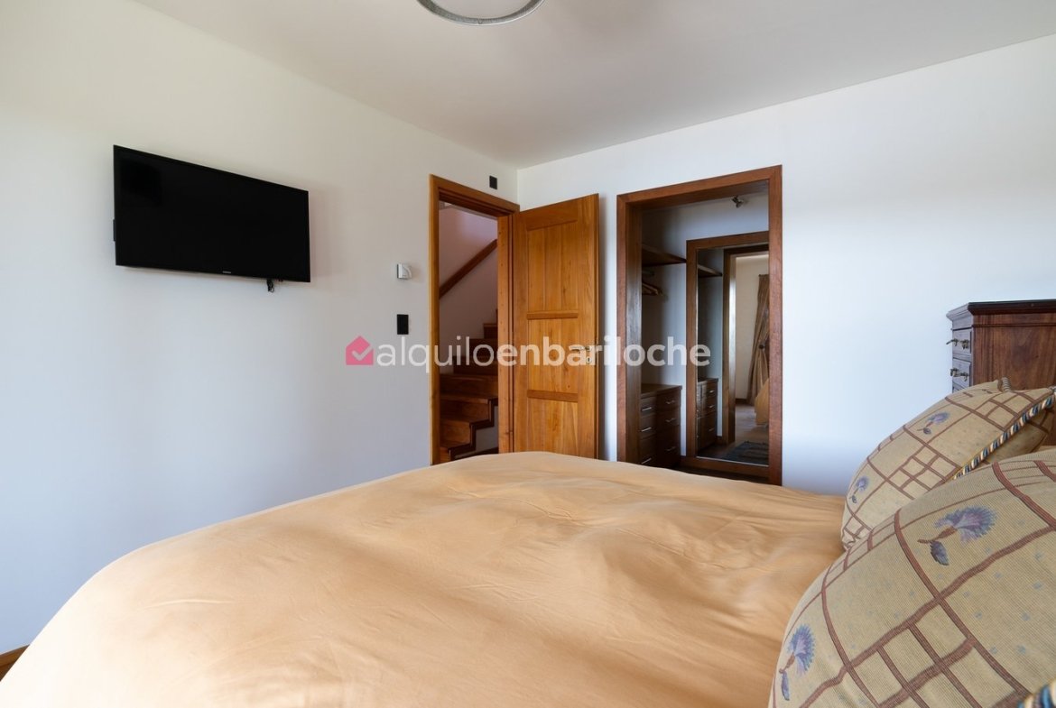 Casa con Vistas en Lago Moreno | Muelle y Costa (4 Pax)