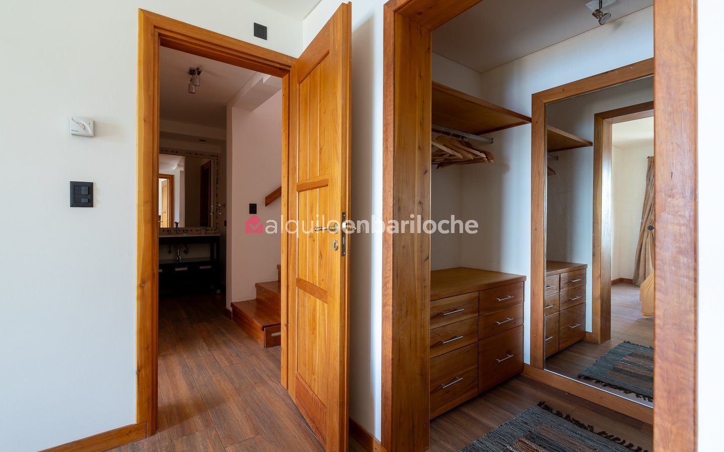 Casa con Vistas en Lago Moreno | Muelle y Costa (4 Pax)