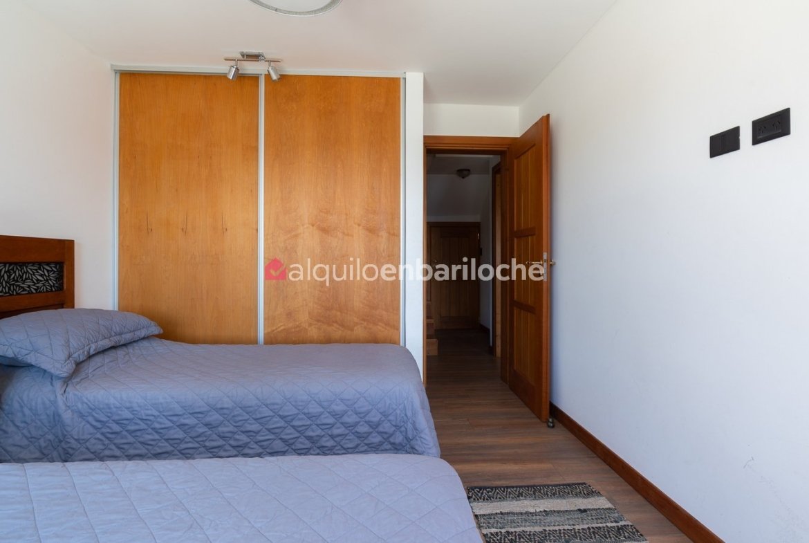 Casa con Vistas en Lago Moreno | Muelle y Costa (4 Pax)
