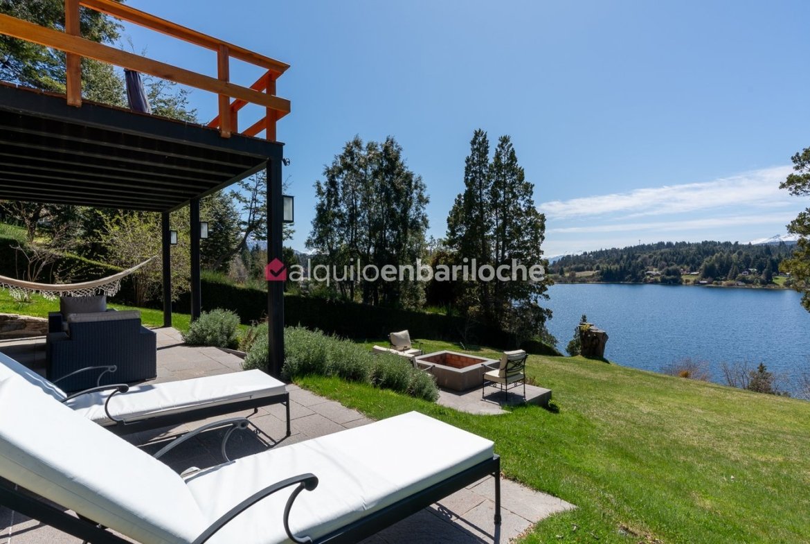 Casa con Vistas en Lago Moreno | Muelle y Costa (4 Pax)