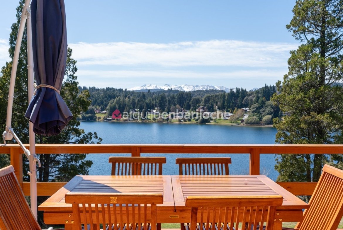 Casa con Vistas en Lago Moreno | Muelle y Costa (4 Pax)