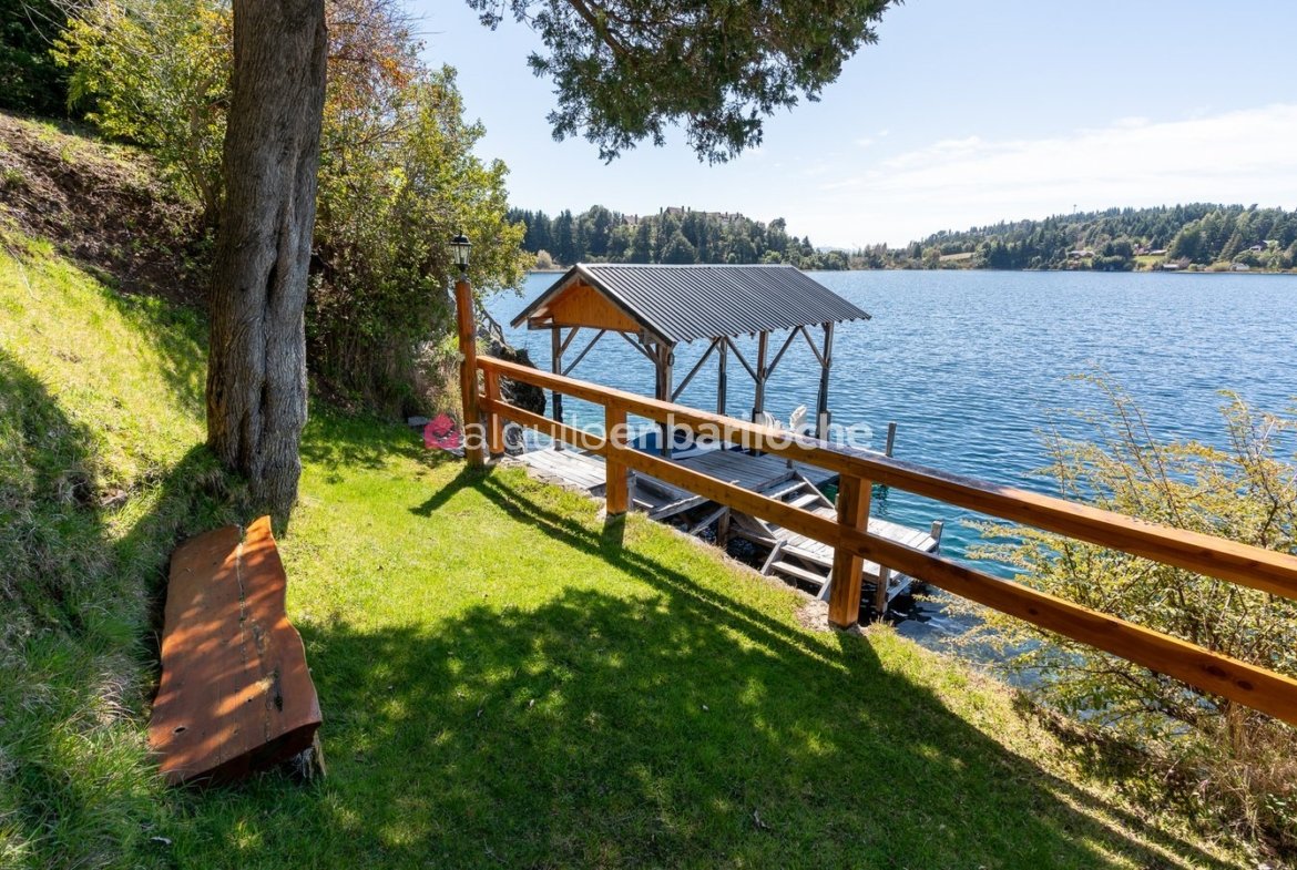 Casa con Vistas en Lago Moreno | Muelle y Costa (4 Pax)