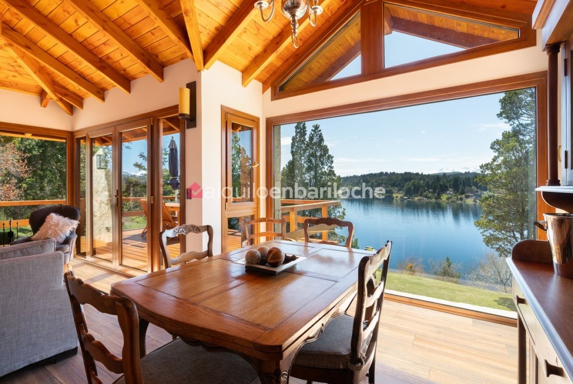 Casa con Vistas en Lago Moreno | Muelle y Costa (4 Pax)