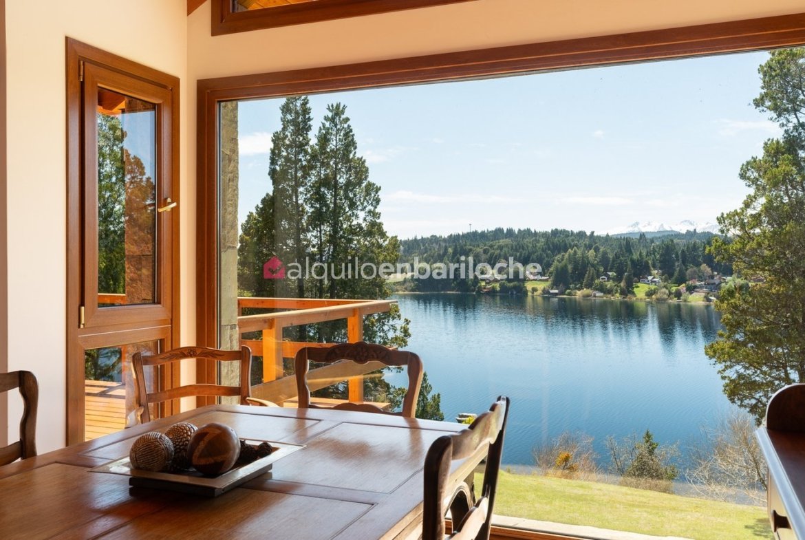 Casa con Vistas en Lago Moreno | Muelle y Costa (4 Pax)