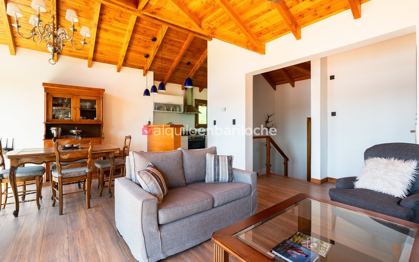 Casa con Vistas en Lago Moreno | Muelle y Costa (4 Pax)