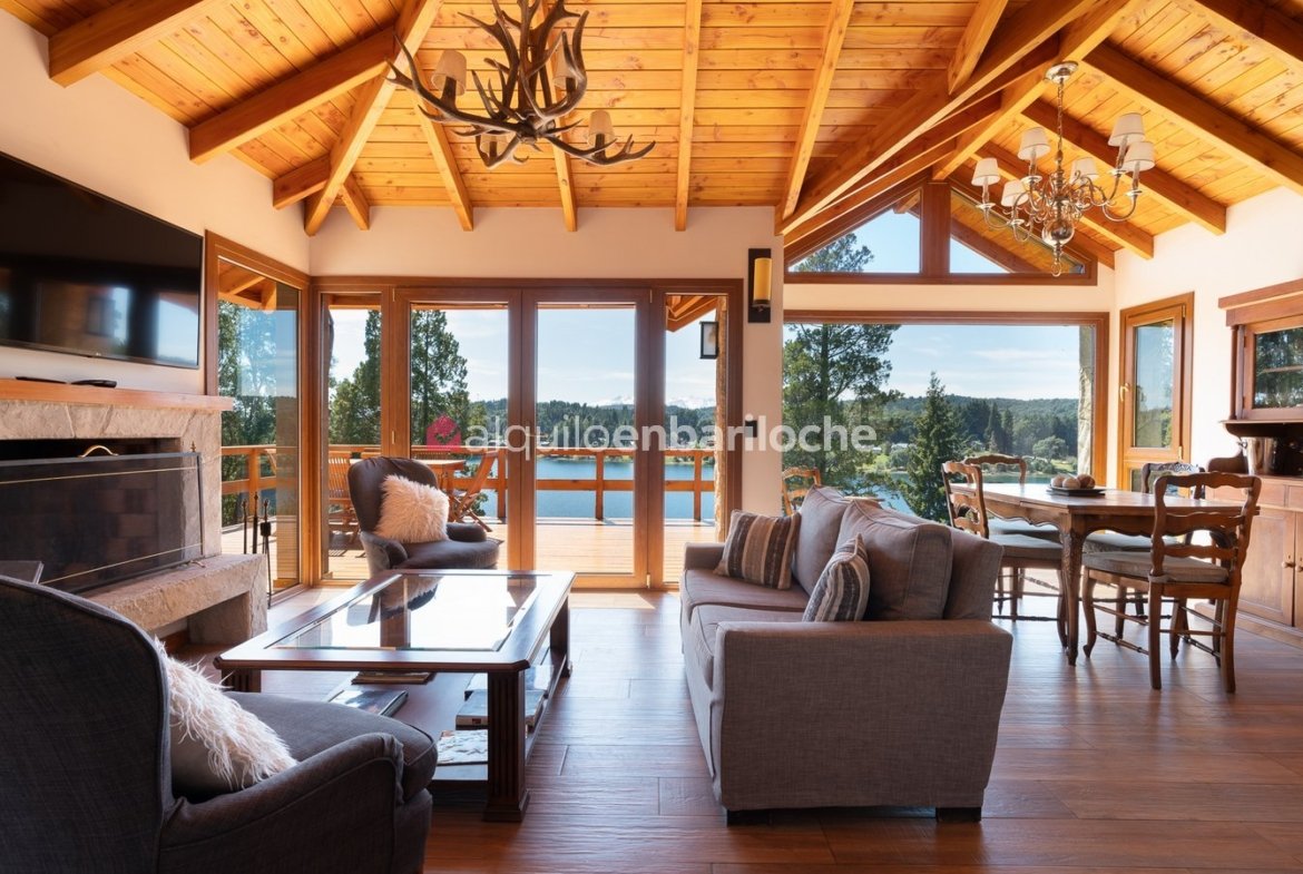 Casa con Vistas en Lago Moreno | Muelle y Costa (4 Pax)