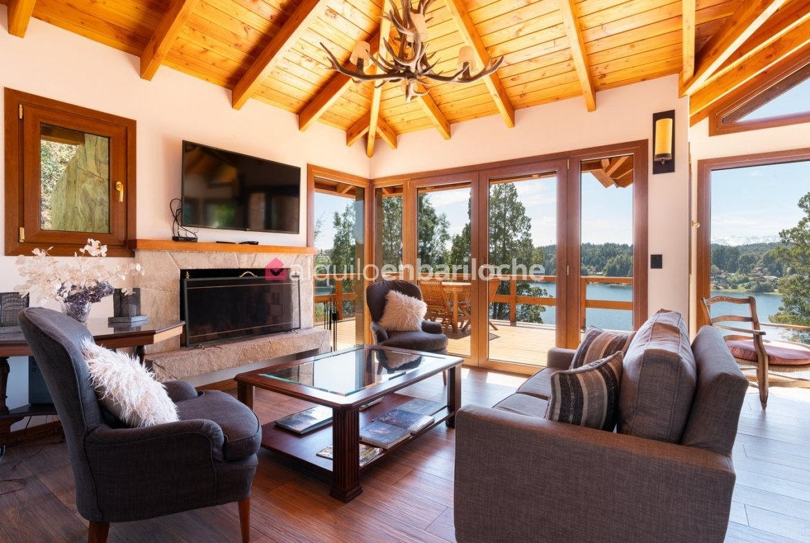 Casa con Vistas en Lago Moreno | Muelle y Costa (4 Pax)