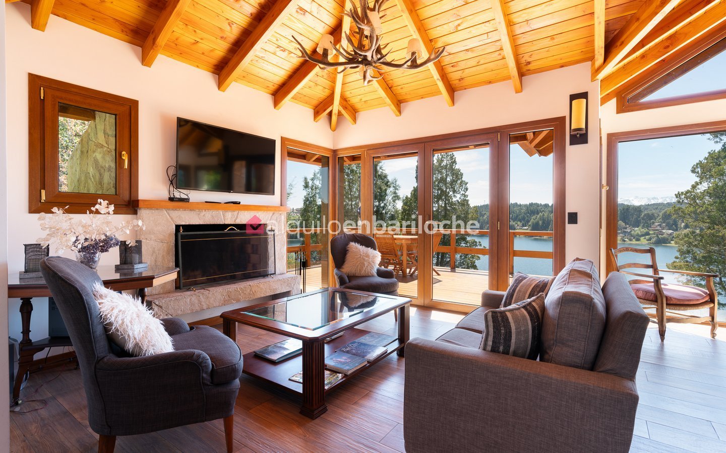 Casa con Vistas en Lago Moreno | Muelle y Costa (4 Pax)