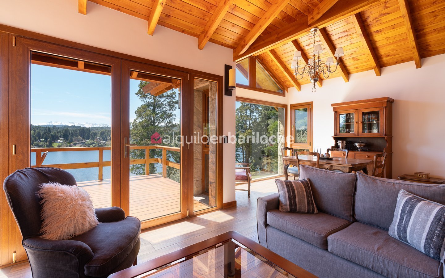 Casa con Vistas en Lago Moreno | Muelle y Costa (4 Pax)