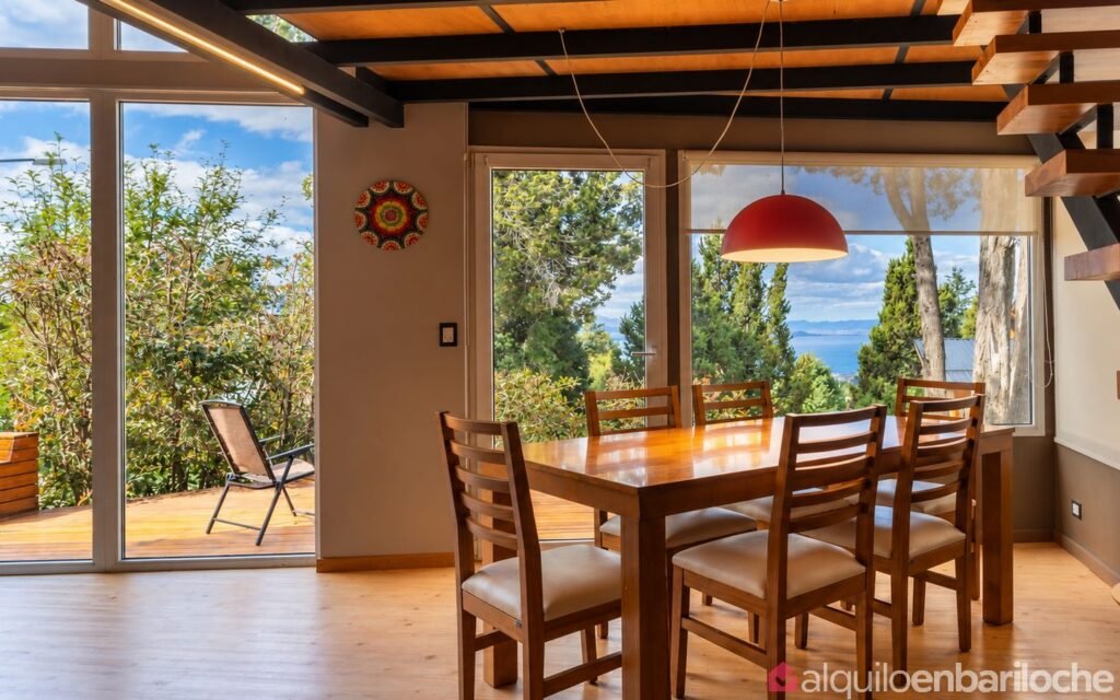 Casa Ruka Doc: Vista al Lago y Jacuzzi Privado