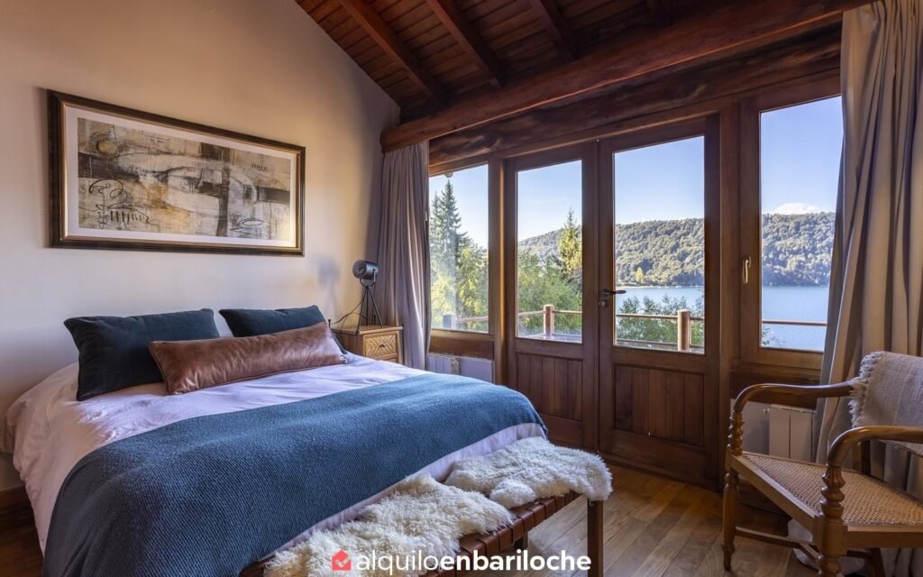 Casa con costa del Lago Nahuel Huapi en barrio cerrado Valle Escondido, foto 16