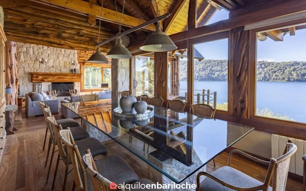 Casa con costa del Lago Nahuel Huapi en barrio cerrado Valle Escondido, foto 8