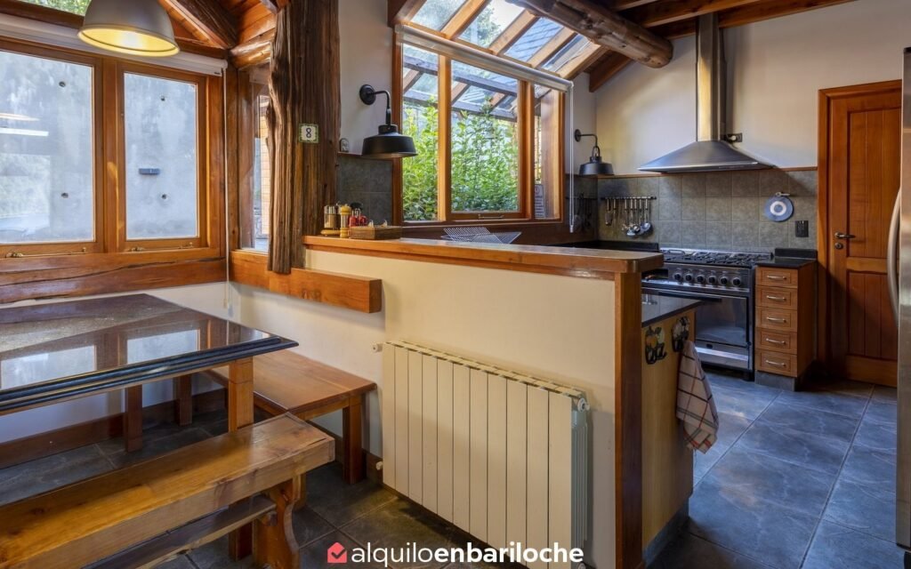 Casa con costa del Lago Nahuel Huapi en barrio cerrado Valle Escondido, foto 11