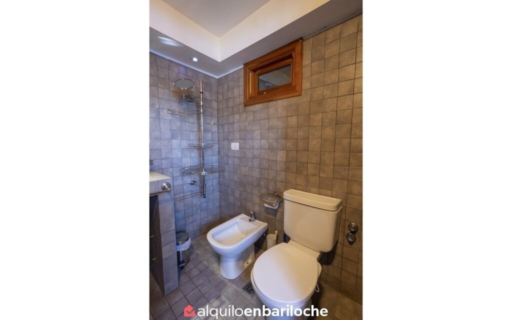 Casa con costa del Lago Nahuel Huapi en barrio cerrado Valle Escondido, foto 34