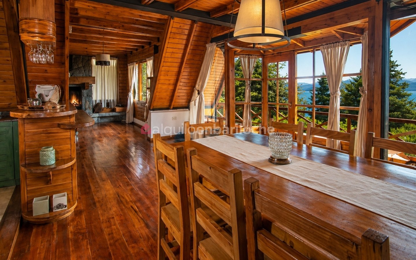 Casa en Melipal con Terraza al Lago | Cerca del Centro