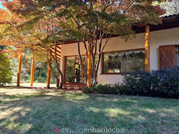 Casa en Lago Gutiérrez | Alquiler con Costa de Lago