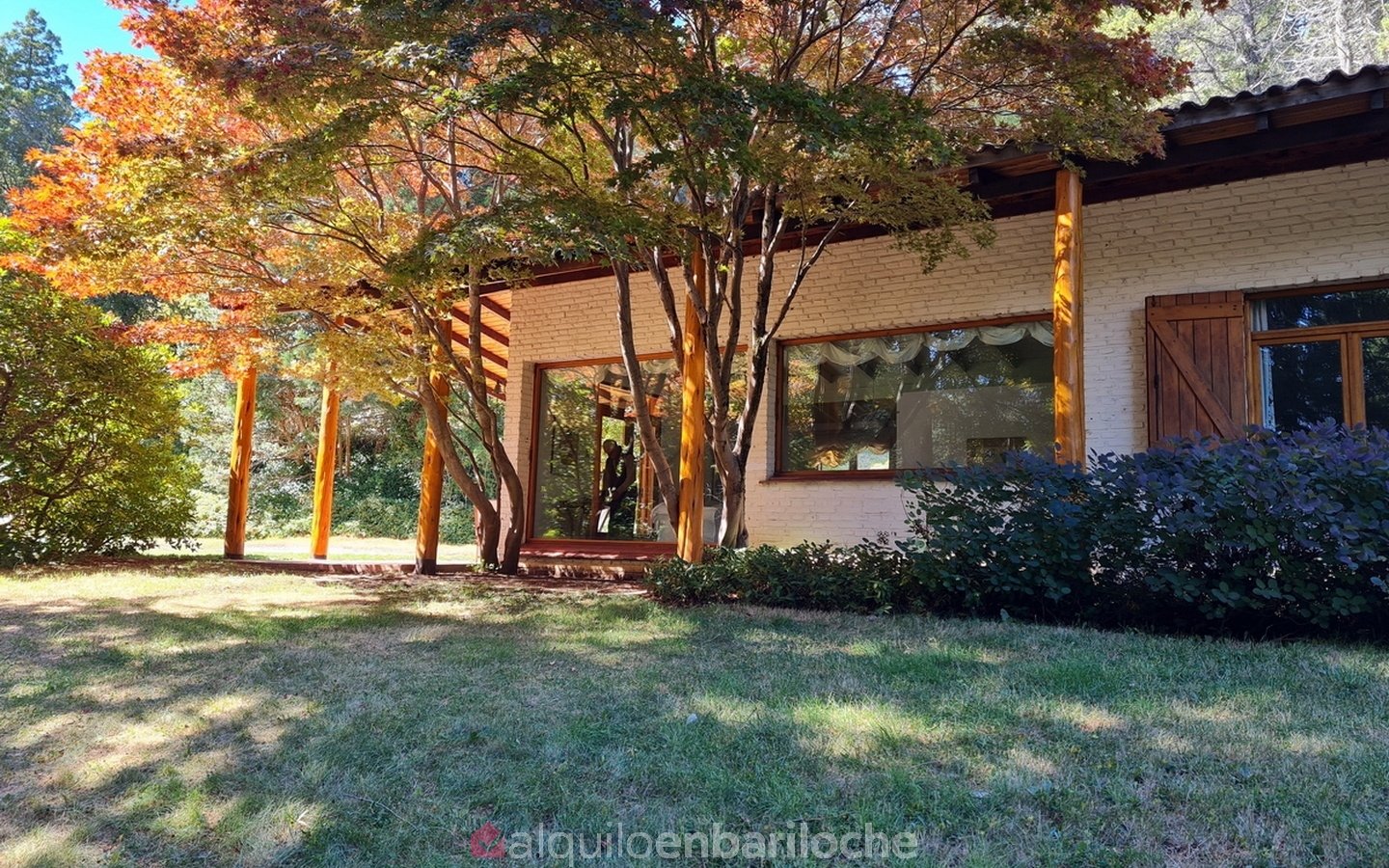 Casa con costa sobre el Lago Gutiérrez para 6 personas en Bariloche