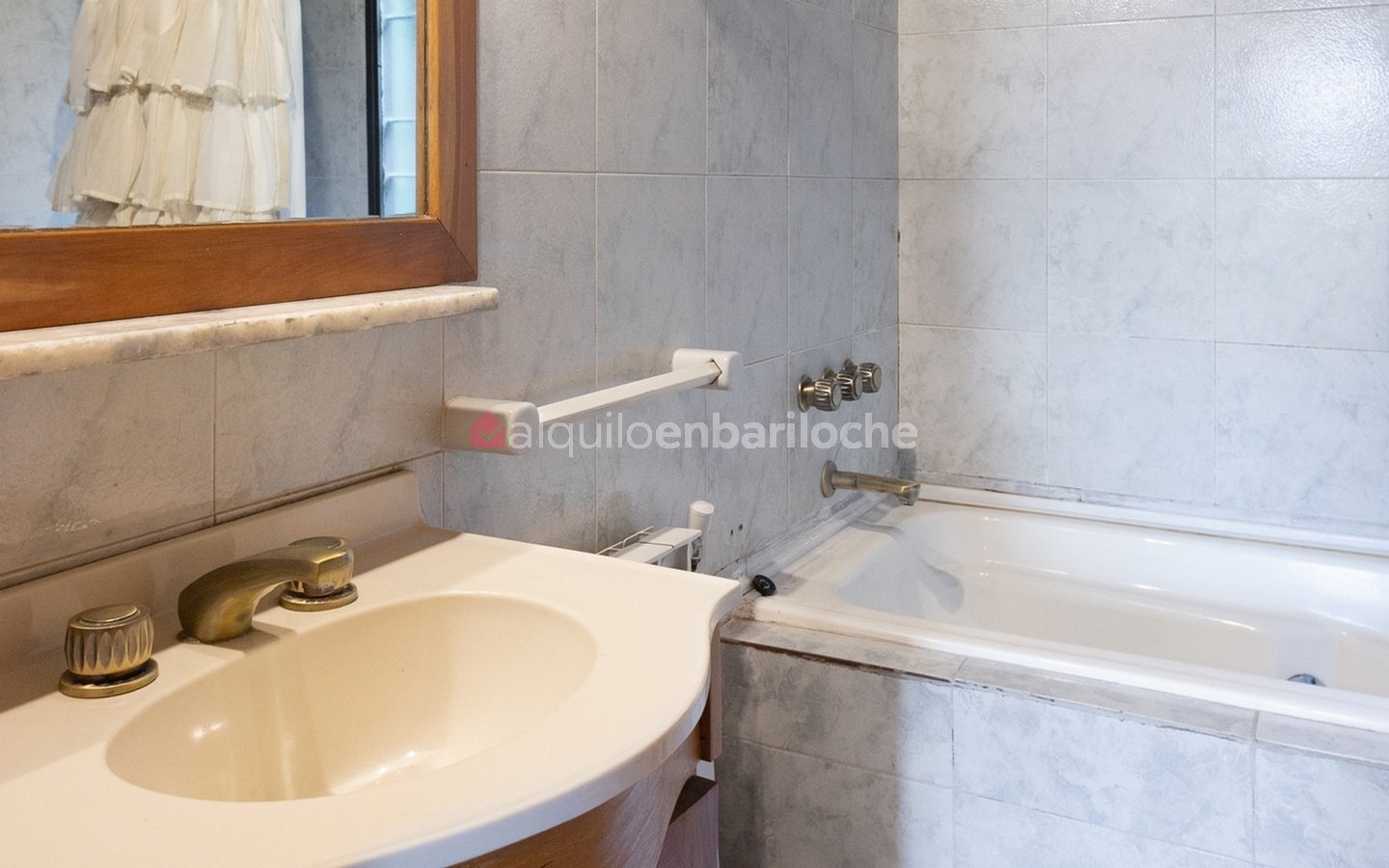 Casa en Melipal con Terraza al Lago | Cerca del Centro