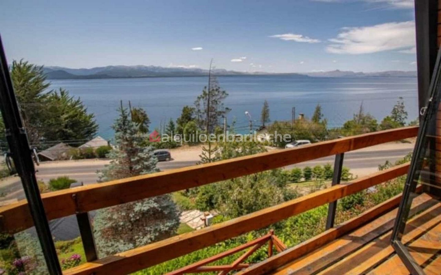 Casa en Melipal con Terraza al Lago | Cerca del Centro