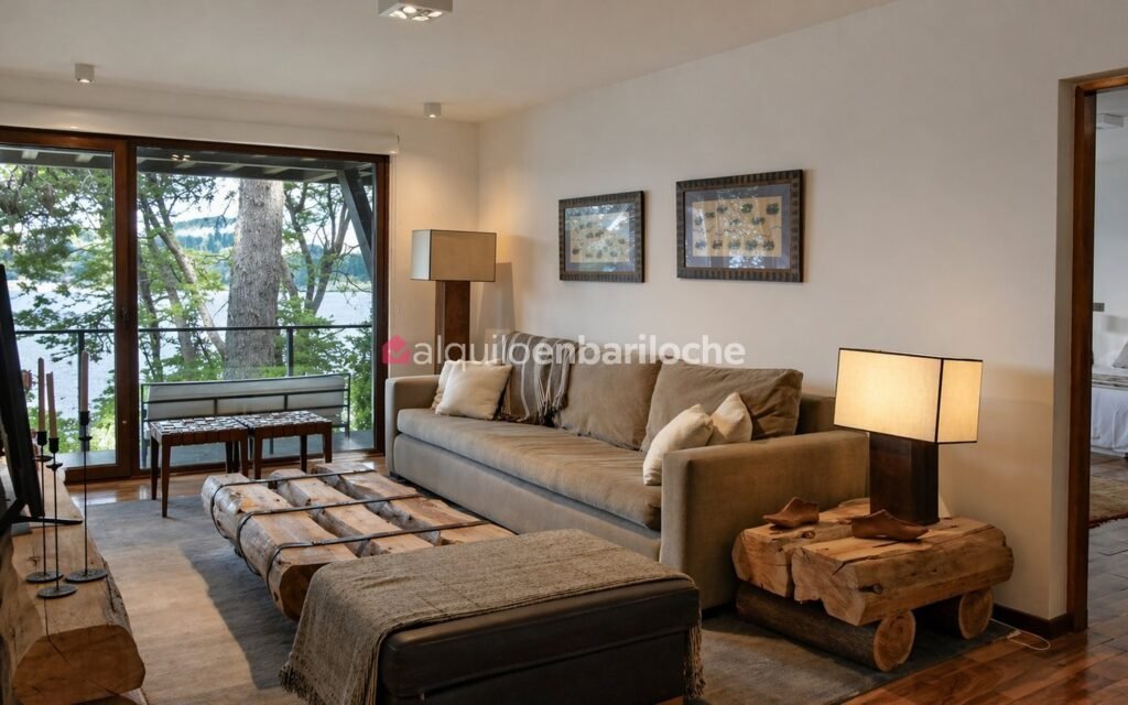 Casa con Costa de Lago Nahuel Huapi y Muelle en Península San Pedro, foto 22