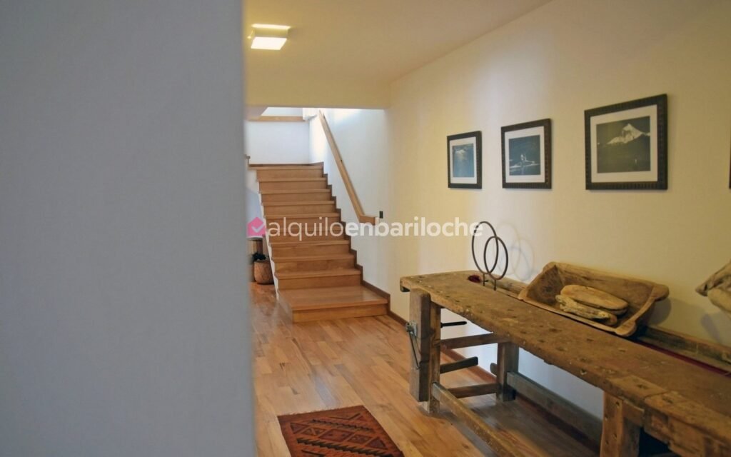 Casa con Costa de Lago Nahuel Huapi y Muelle en Península San Pedro, foto 30