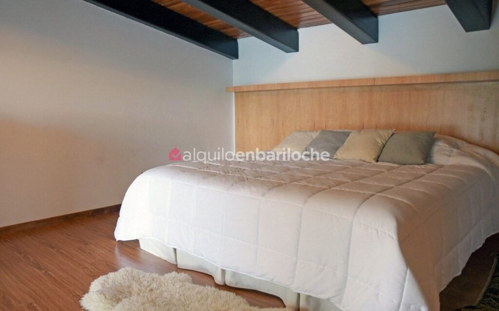 Casa con Costa de Lago Nahuel Huapi y Muelle en Península San Pedro, foto 39