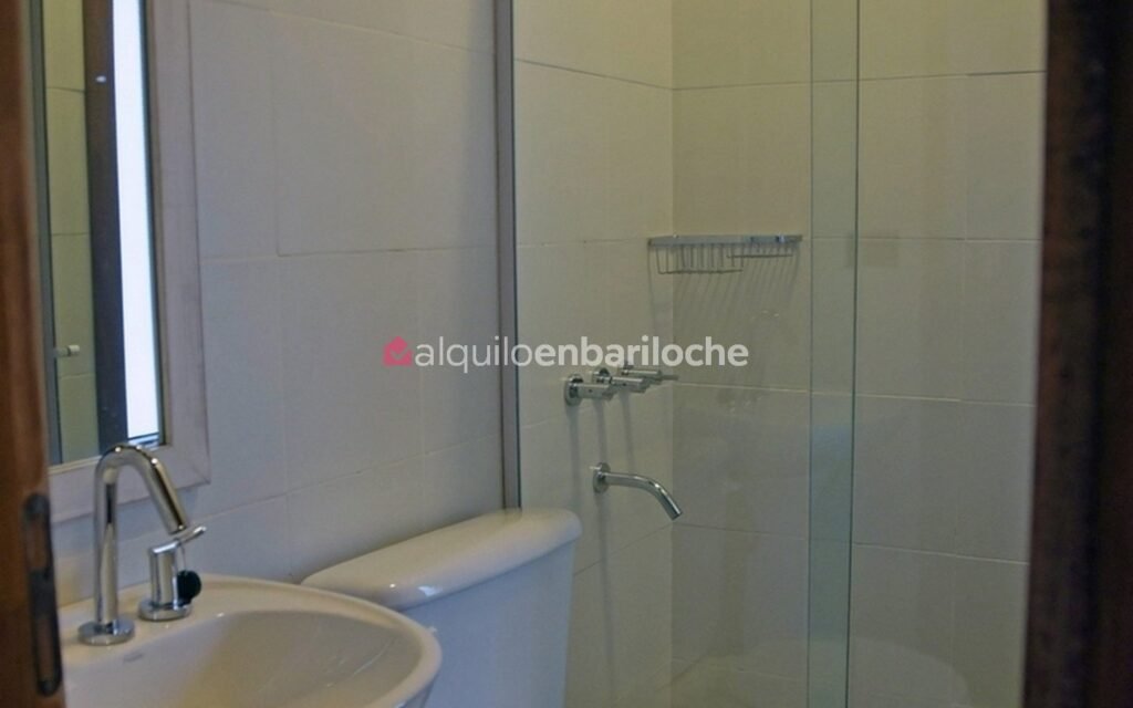Casa con Costa de Lago Nahuel Huapi y Muelle en Península San Pedro, foto 41