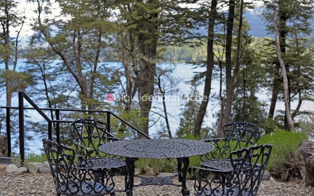 Casa con Costa de Lago Nahuel Huapi y Muelle en Península San Pedro, foto 49