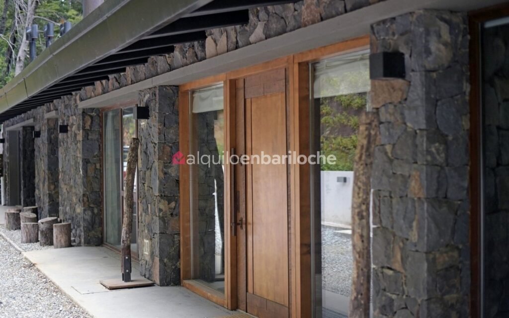 Casa con Costa de Lago Nahuel Huapi y Muelle en Península San Pedro, foto 46