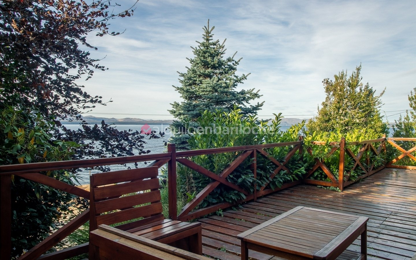 Casa en Melipal con Terraza al Lago | Cerca del Centro