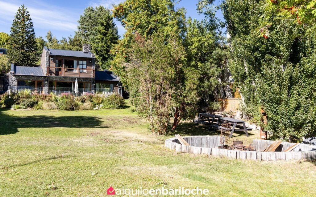 Casa con Costa sobre el Lago Nahuel Huapi y Pileta Climatizada en Bariloche, foto 34