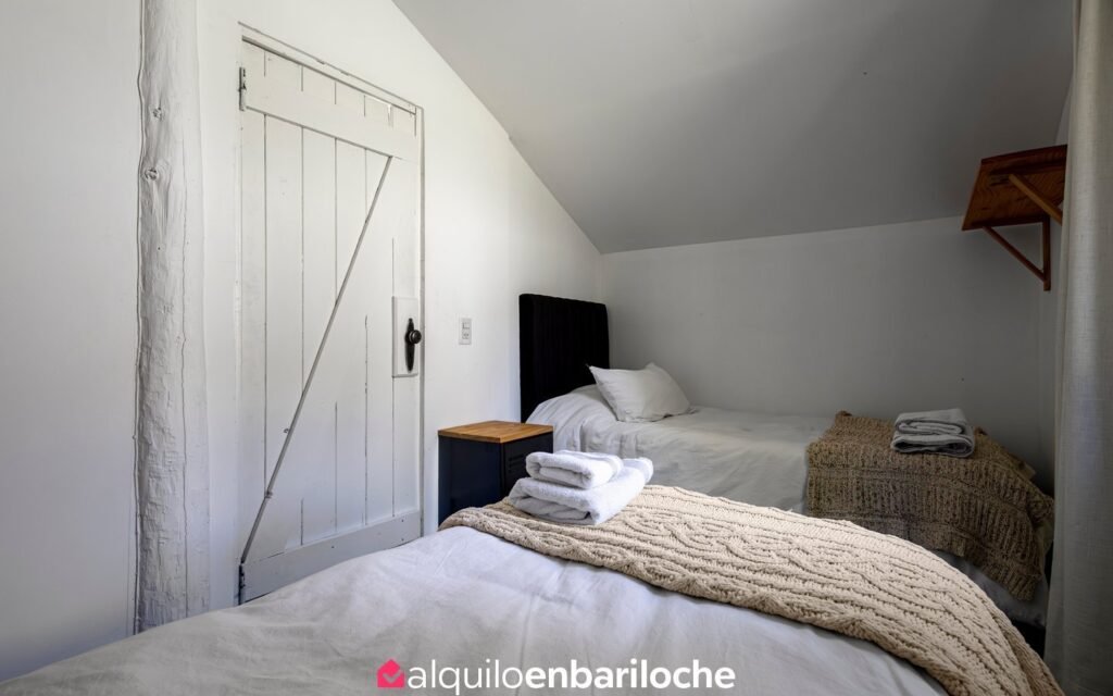 Casa con Costa sobre el Lago Nahuel Huapi y Pileta Climatizada en Bariloche, foto 27