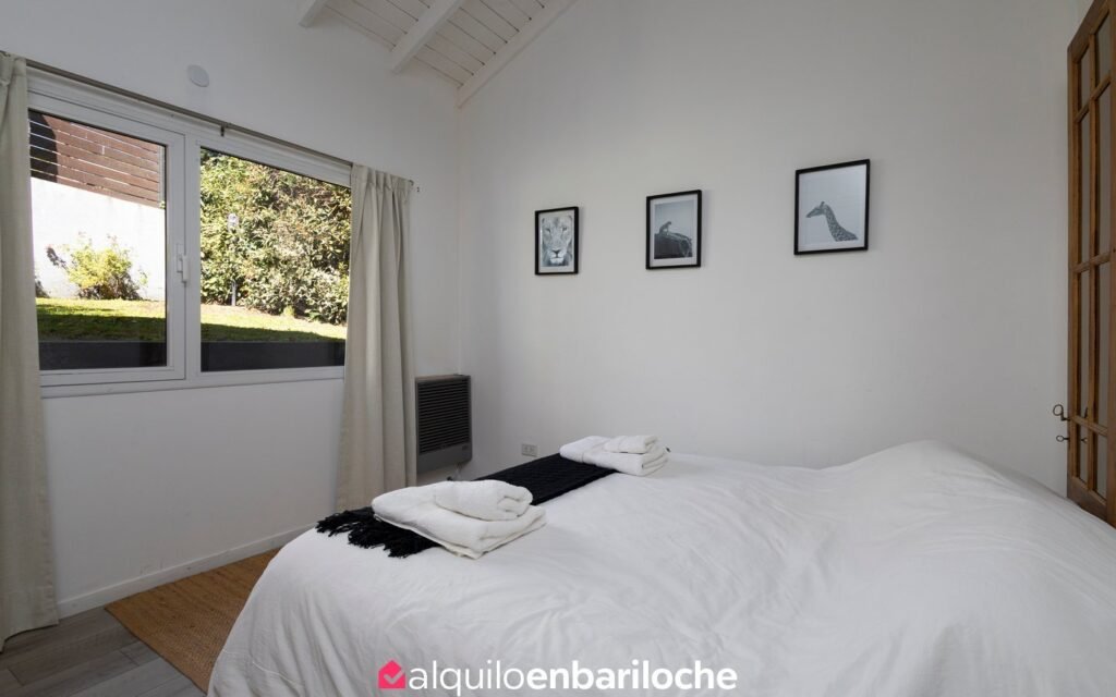 Casa con Costa sobre el Lago Nahuel Huapi y Pileta Climatizada en Bariloche, foto 26