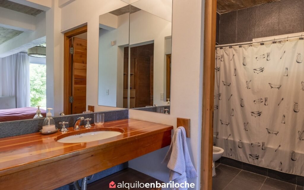 Casa con costa del Nahuel Huapi en Llao Llao para 15 personas, foto 14
