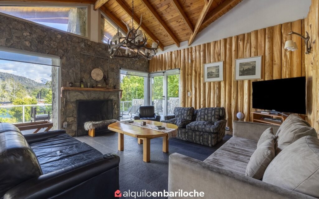 Casa con costa del Nahuel Huapi en Llao Llao para 15 personas