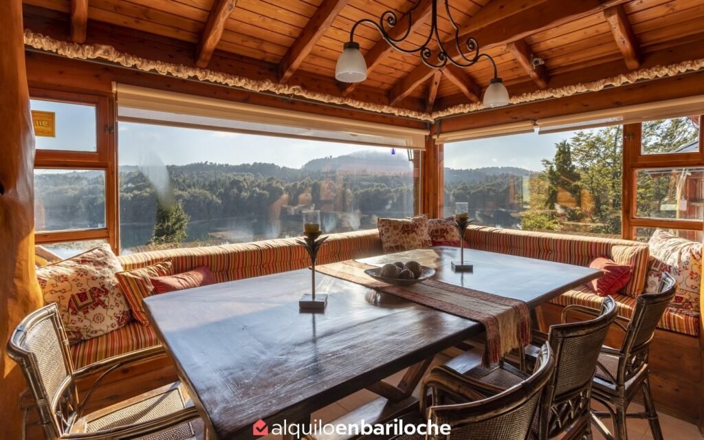 Casa sobre el Lago Moreno, Piscina Climatizada y Muelle en Bariloche, foto 8