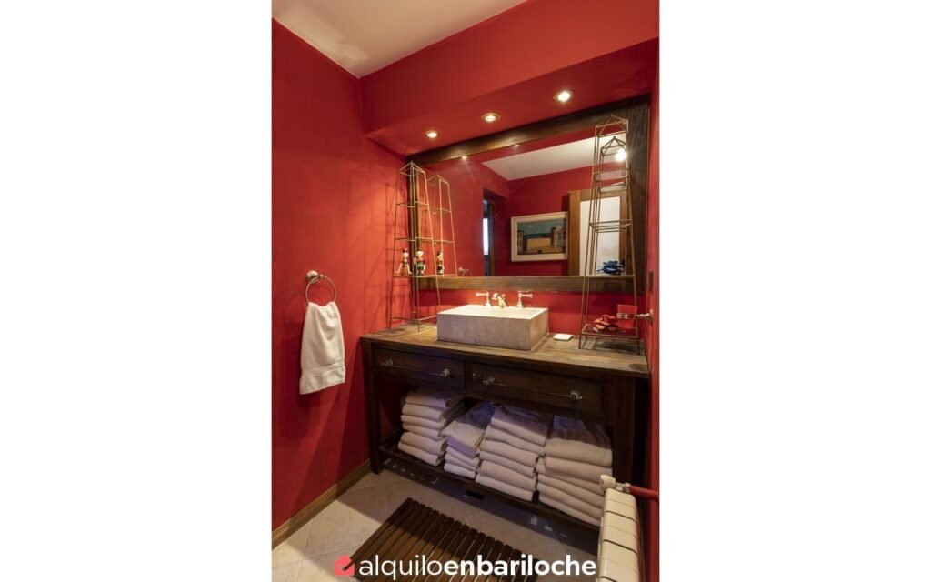 Casa sobre el Lago Moreno, Piscina Climatizada y Muelle en Bariloche, foto 18