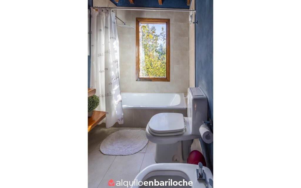 Casa sobre el Lago Moreno, Piscina Climatizada y Muelle en Bariloche, foto 23
