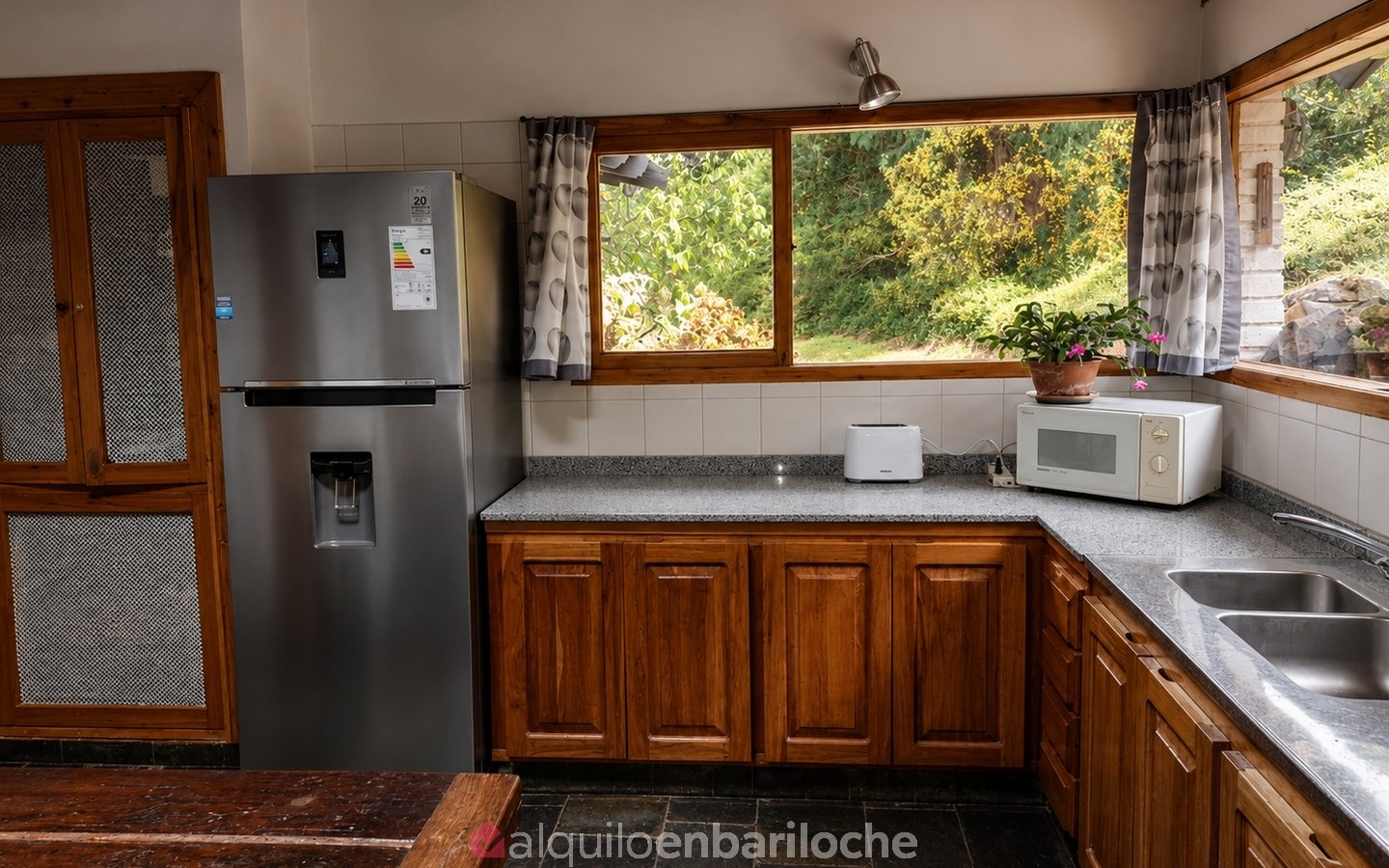 Casa en Lago Gutiérrez | Alquiler con Costa de Lago