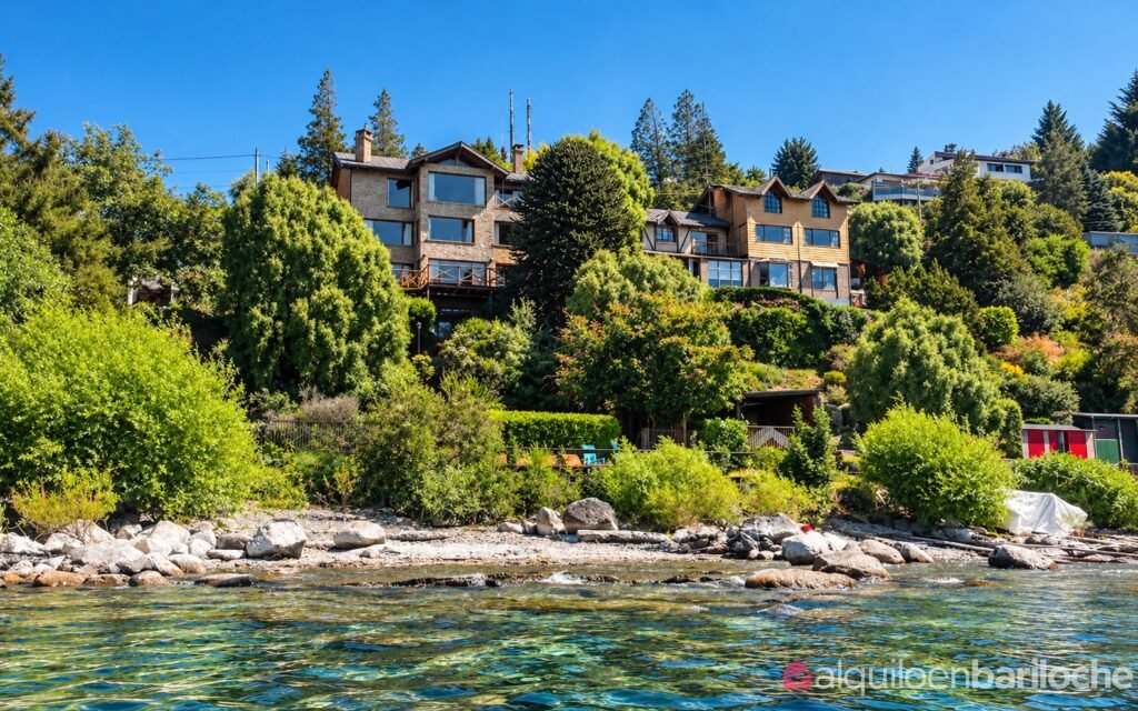 Casa con costa del Nahuel Huapi en el km 5, para 10 personas
