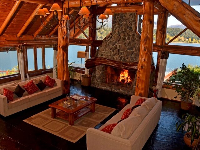 Casa con Costa de Lago, Playa, Muelle y Piscina Climatizada en Bariloche