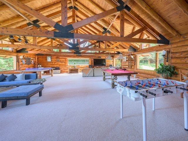 Casa con Costa de Lago, Playa, Muelle y Piscina Climatizada en Bariloche
