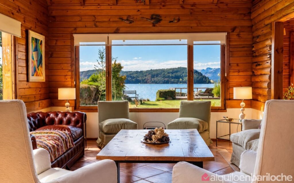 Casa con Costa del Nahuel Huapi y Acceso Directo a la Playa en Bariloche