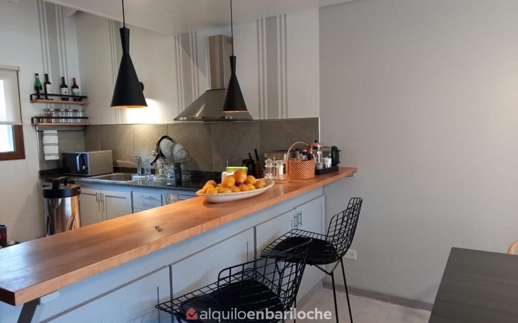 Departamento dúplex para 8 en Arelauquen, con balcón y parrilla, foto 12