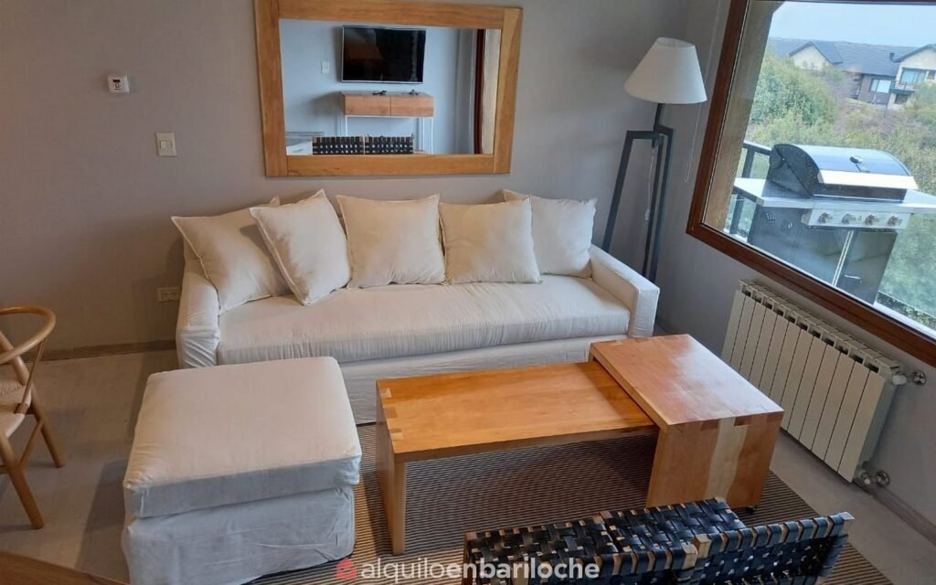 Departamento dúplex para 8 en Arelauquen, con balcón y parrilla, foto 6
